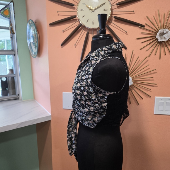 Vintage Y2K Wet Seal Small  Cropped Black Floral Tie-Front Top Lace Back - Picture 6 of 10